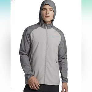 Nike Men's Essential Hooded Running Jacket Gunsmoke Grey